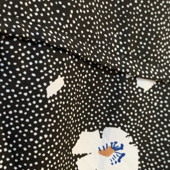 J CREW Women’s Blouse Size: Medium - Picture 4 of 8